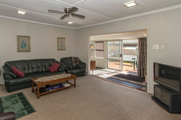 Photo of property in 16 Laurent Place, Greenmeadows, Napier, 4112