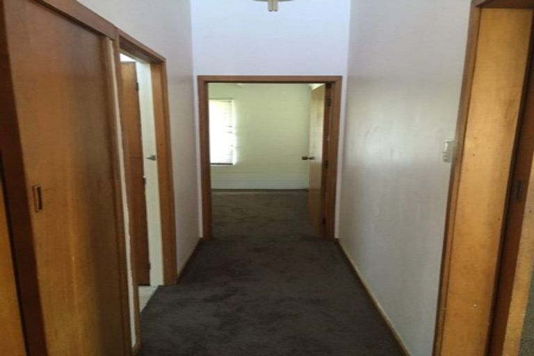 Photo of property in 2/156 Hutchinson Avenue, New Lynn, Auckland, 0600