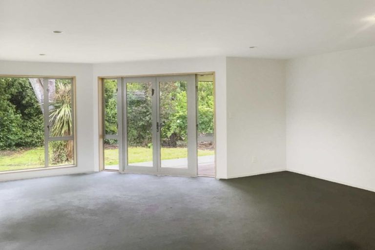 Photo of property in 122 Halswell Junction Road, Halswell, Christchurch, 8025