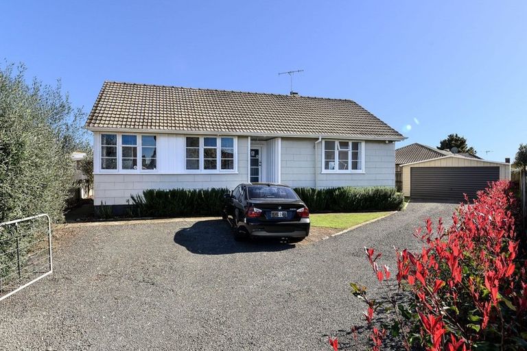 Photo of property in 6 Hume Place, Fairfield, Hamilton, 3214