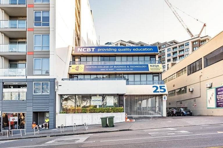 Photo of property in 27 Union Street, Milton, 9220