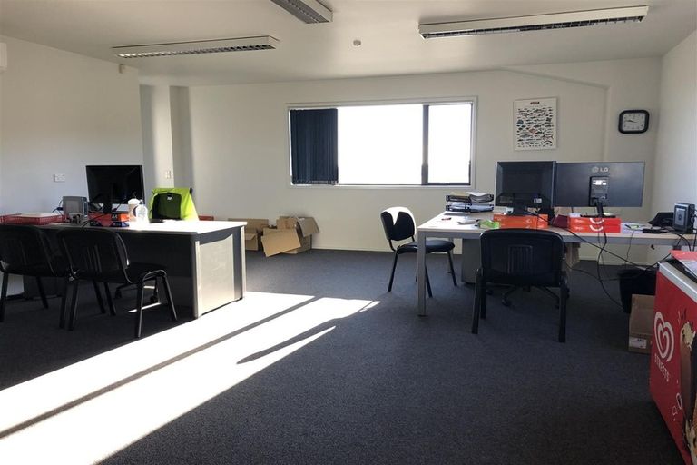 Photo of property in 2 Hewlett Road, Karoro, Greymouth, 7805