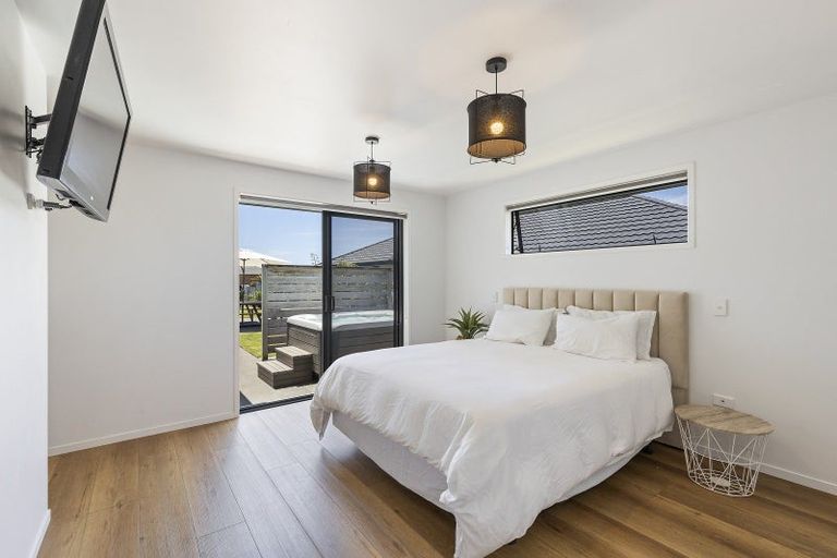 Photo of property in 22 Keene Drive, Bell Block, New Plymouth, 4312