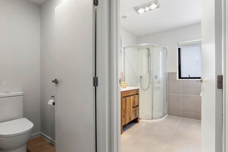 Photo of property in 10 Silver Beech Street, Takanini, 2110