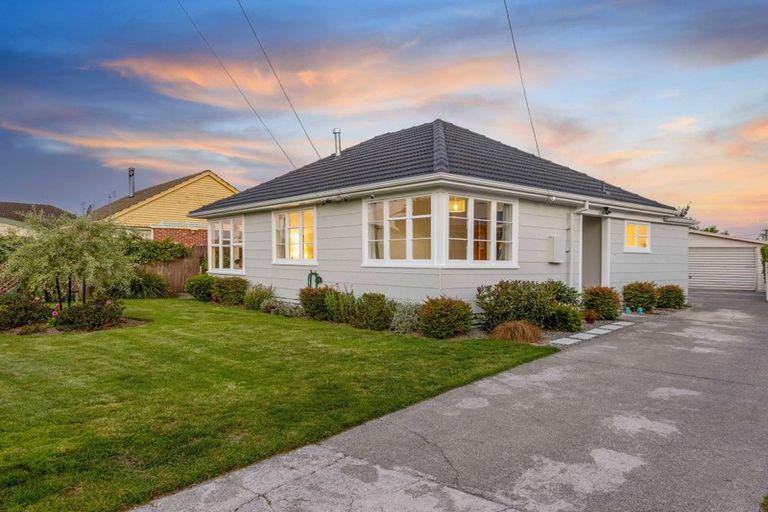 Photo of property in 36 Oakland Street, Northcote, Christchurch, 8052
