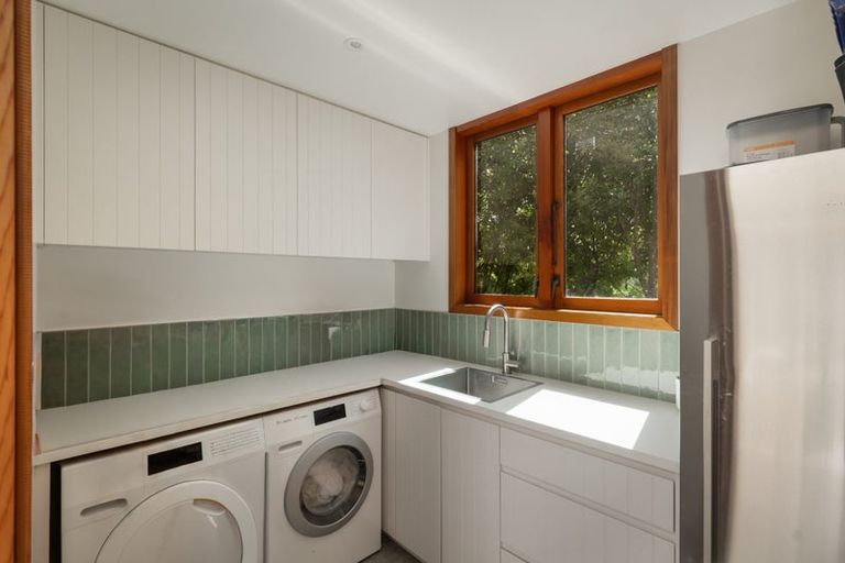 Photo of property in 2 Sea Crest Place, Bowentown, Waihi Beach, 3177