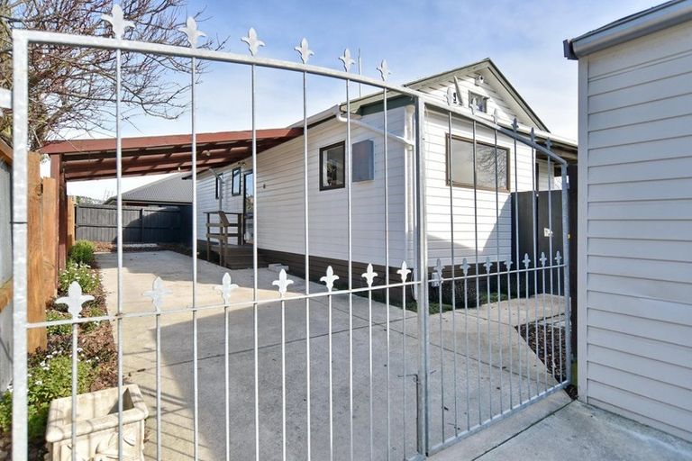 Photo of property in 2/10 Grenville Street, Waltham, Christchurch, 8011