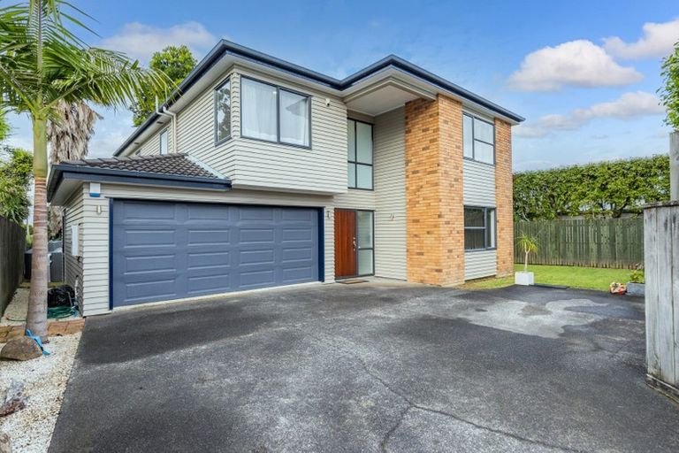 Photo of property in 18a Enderby Drive, Te Atatu Peninsula, Auckland, 0610