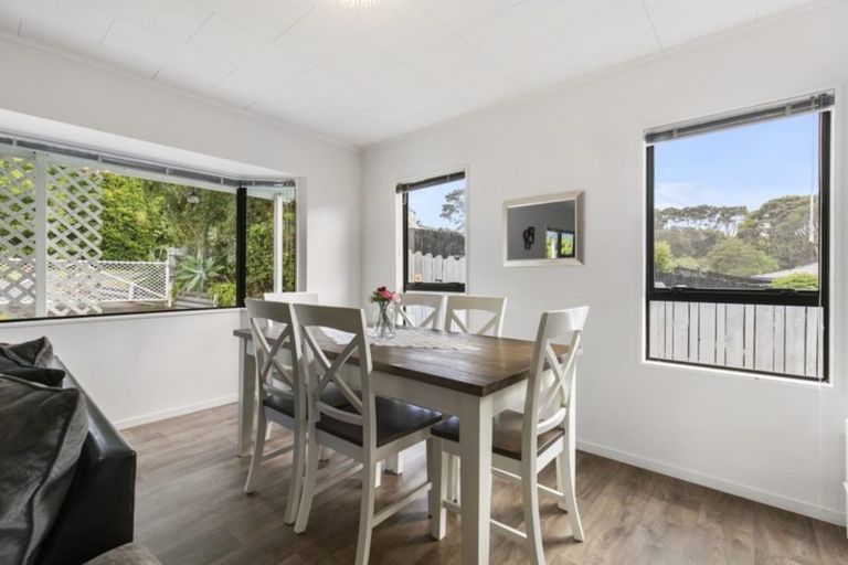 Photo of property in 23 Shadon Place, Stanmore Bay, Whangaparaoa, 0932