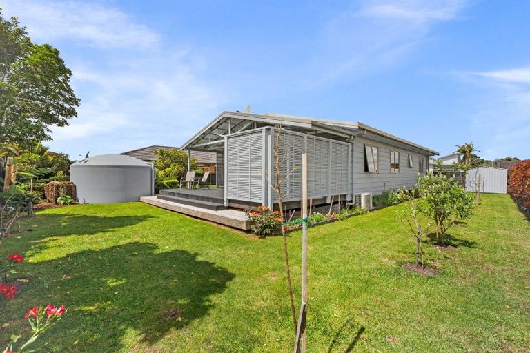 Photo of property in 16 Kedge Drive, Mangawhai, 0505