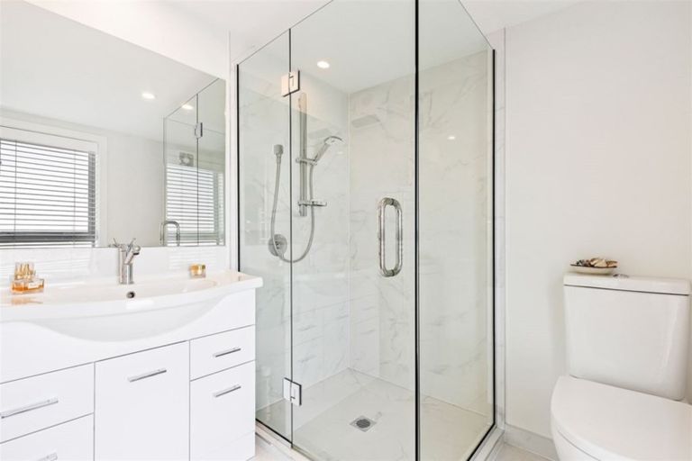 Photo of property in 5 Seager Lane, Hillmorton, Christchurch, 8024