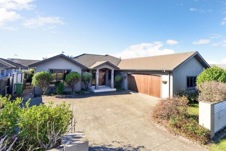 Photo of property in 52 Cate Road, Rototuna North, Hamilton, 3210