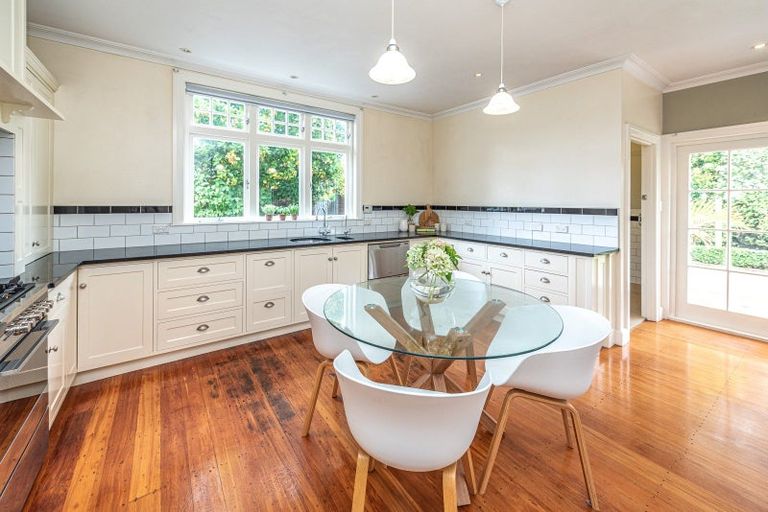 Photo of property in 98 Liverpool Street, Whanganui, 4500