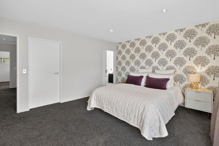 Photo of property in 35 Birkdale Drive, Shirley, Christchurch, 8061