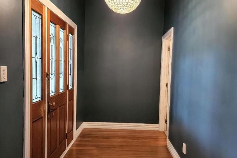 Photo of property in 24a Bracken Street, New Plymouth, 4310