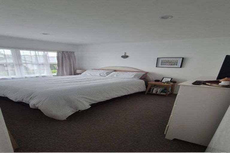 Photo of property in 2/58 Gardner Avenue, New Lynn, Auckland, 0600