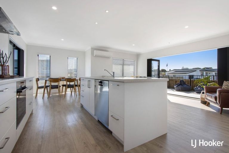 Photo of property in 5 Moet Crescent, Waihi Beach, 3611