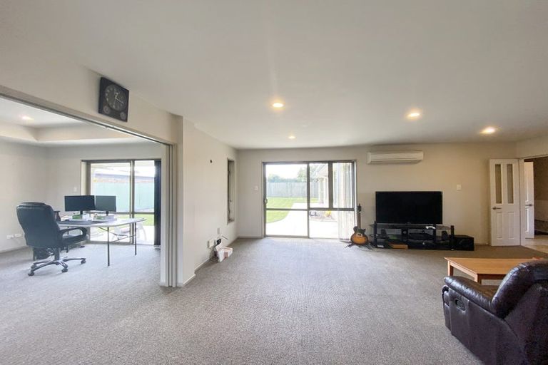 Photo of property in 6 Begonia Lane, Wigram, Christchurch, 8042