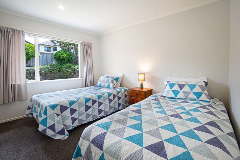 Photo of property in 84 Tauranga Place, Orewa, 0931