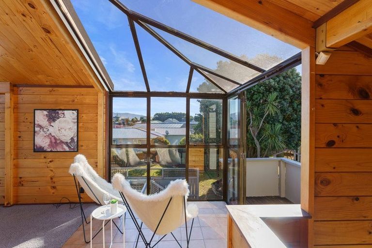 Photo of property in 63 Ngapaki Street, Waikanae Beach, Waikanae, 5036