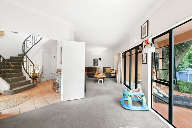 Photo of property in 35 Clarkin Road, Fairfield, Hamilton, 3214