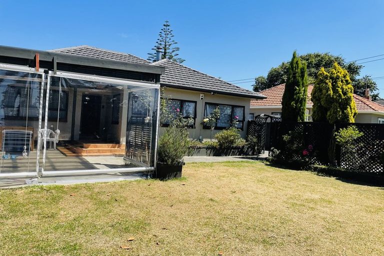 Photo of property in 47 Huia Road, Papatoetoe, Auckland, 2025