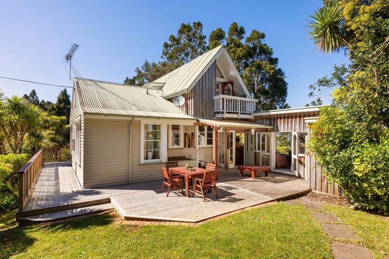 Photo of property in 47 Park Road, Titirangi, Auckland, 0604