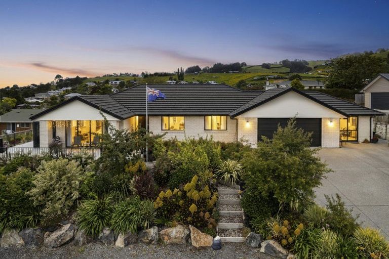 Photo of property in 9 Goddard Way, Sawyers Bay, Port Chalmers, 9023