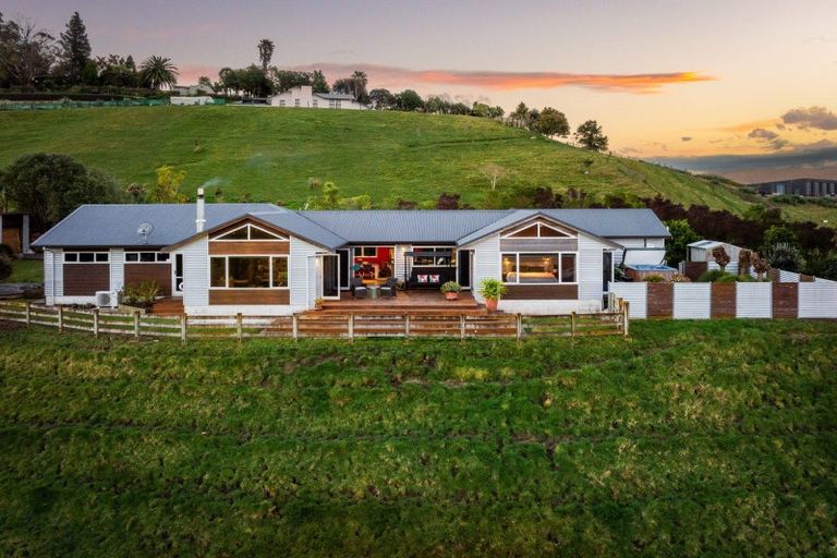 Photo of property in The Woolshed, 15d Omarunui Road, Waiohiki, Napier, 4183