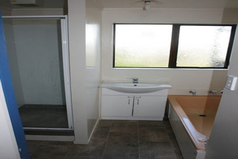 Photo of property in 36 Sheridan Terrace, Johnsonville, Wellington, 6037