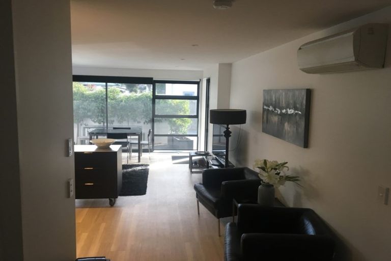 Photo of property in 138b Holly Road, St Albans, Christchurch, 8014