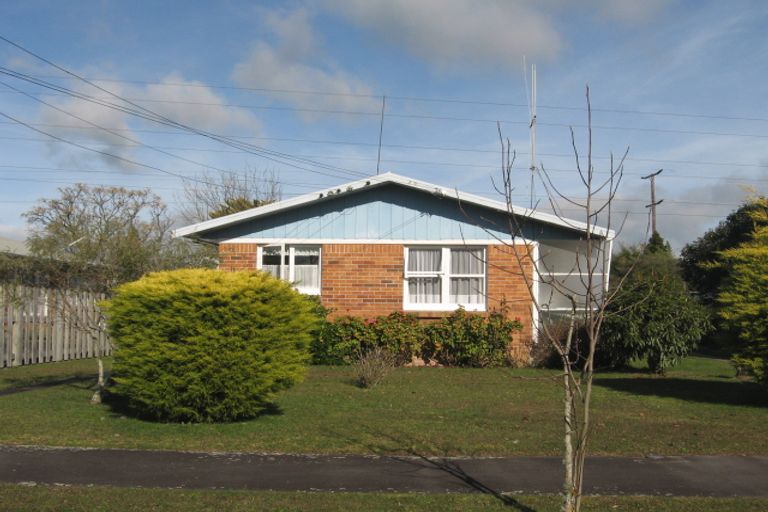 Photo of property in 15 Leeds Street, Silverdale, Hamilton, 3216