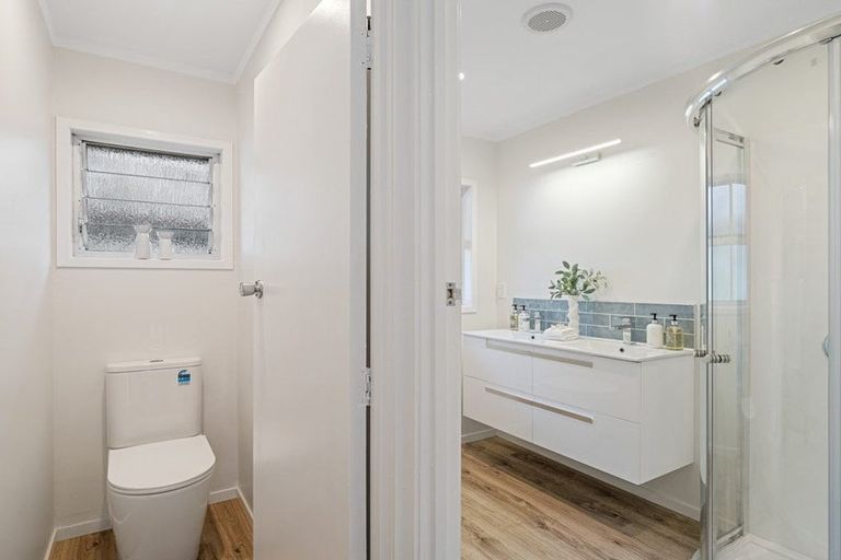 Photo of property in 2/38 Mountbatten Avenue, Hillcrest, Auckland, 0627