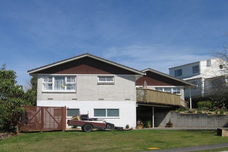 Photo of property in 4 Hinau Street, Pukehangi, Rotorua, 3015