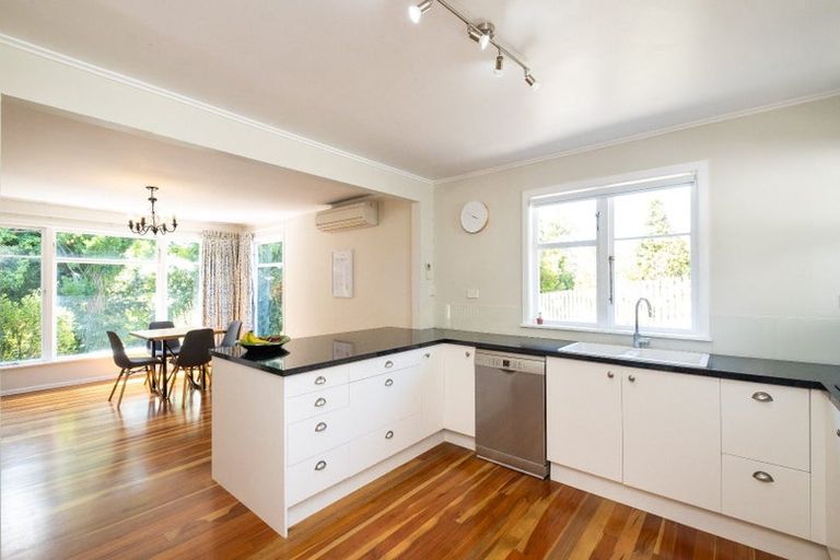 Photo of property in 18 Margaret Avenue, Havelock North, 4130