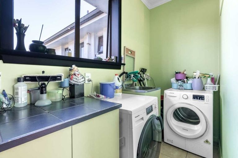 Photo of property in 207 Dunns Road, Otatara, Invercargill, 9879