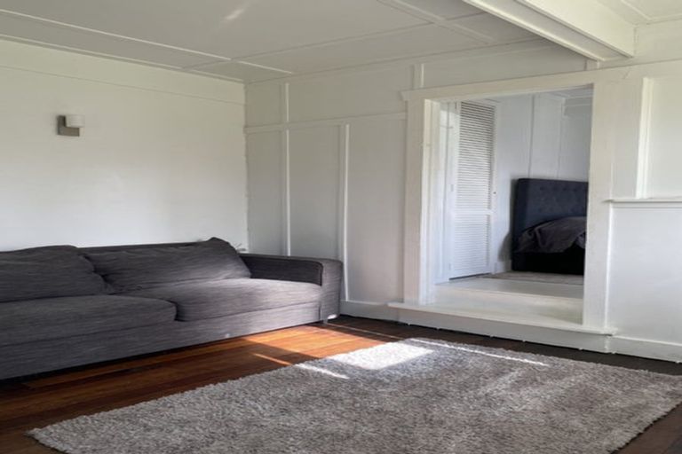 Photo of property in 18 Shoal Bay Road, Devonport, Auckland, 0624