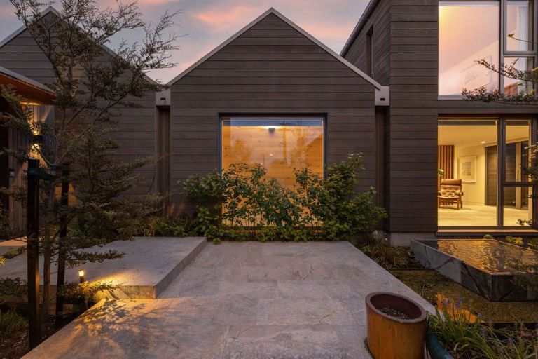 Photo of property in 58 Garden Road, Merivale, Christchurch, 8014