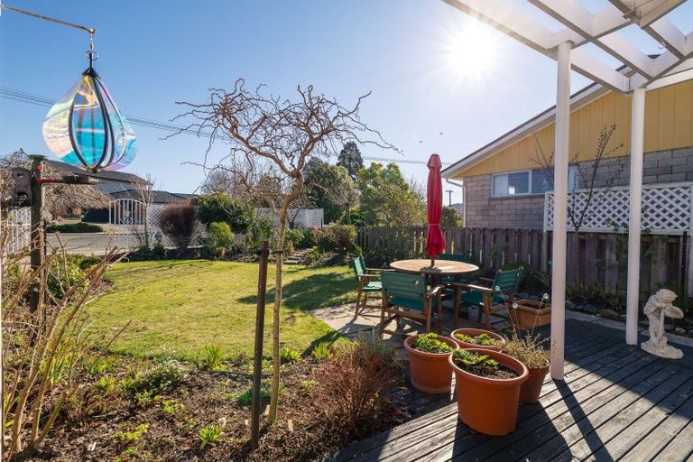 Photo of property in 17 Churchill Place, Waimate, 7924