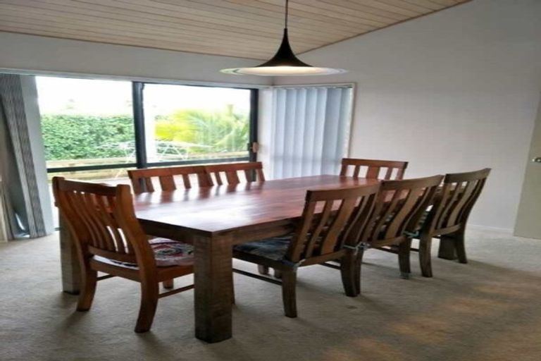 Photo of property in 1 Chiania Place, Somerville, Auckland, 2014