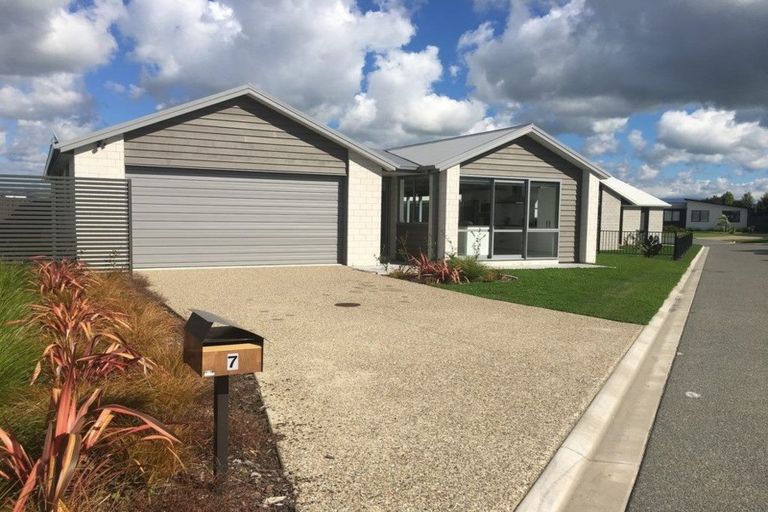Photo of property in 7 Sable Lane, Pyes Pa, Tauranga, 3112