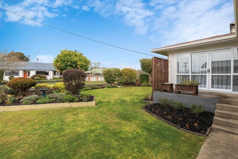 Photo of property in 32 Macmurdo Avenue, Glenview, Hamilton, 3206