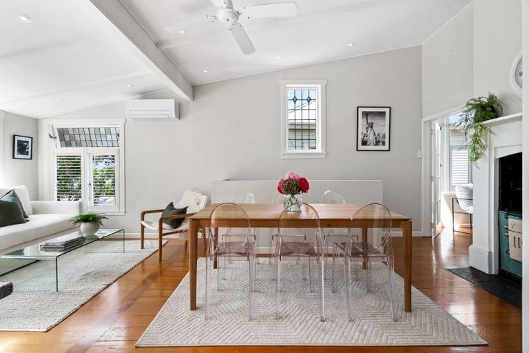 Photo of property in 108 Calliope Road, Stanley Point, Auckland, 0624