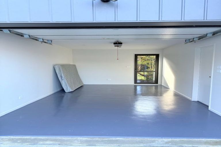 Photo of property in 27d Te Atatu Road, Te Atatu South, Auckland, 0610