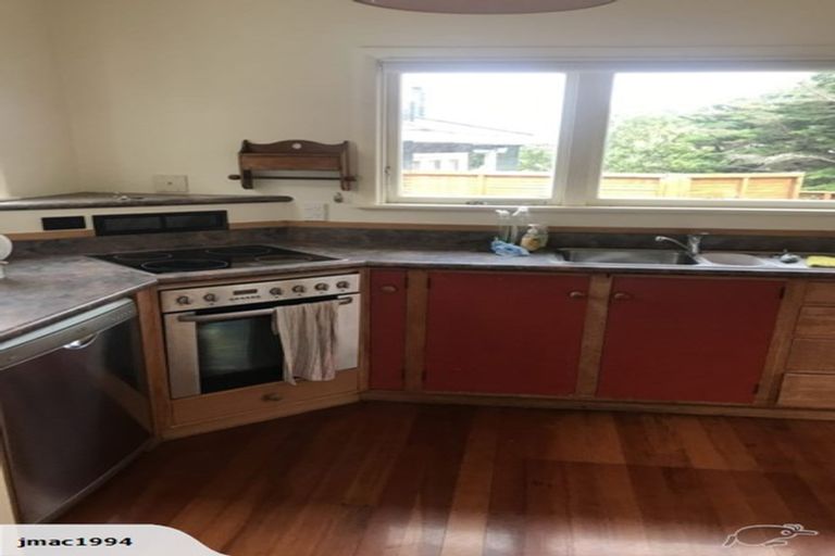 Photo of property in 19 Kimball Place, Johnsonville, Wellington, 6037