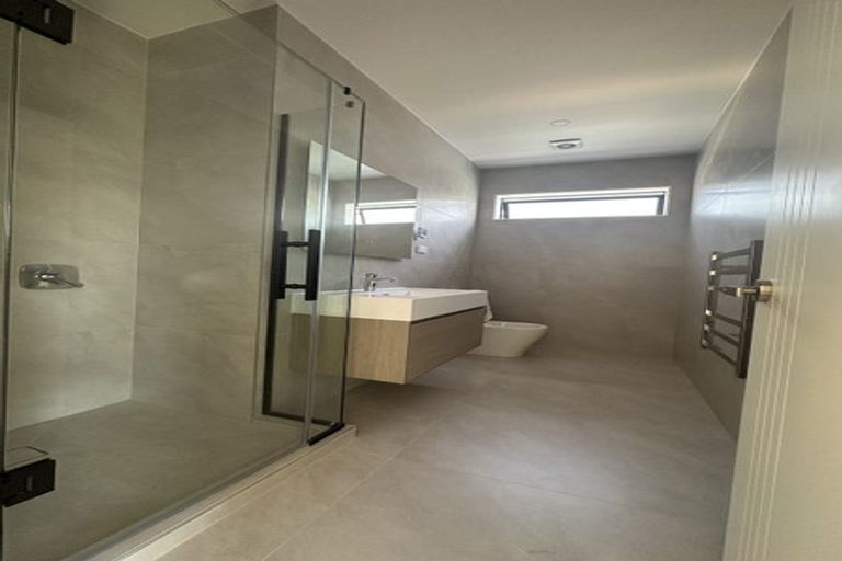 Photo of property in 26 Anehu Place, Greenhithe, Auckland, 0632