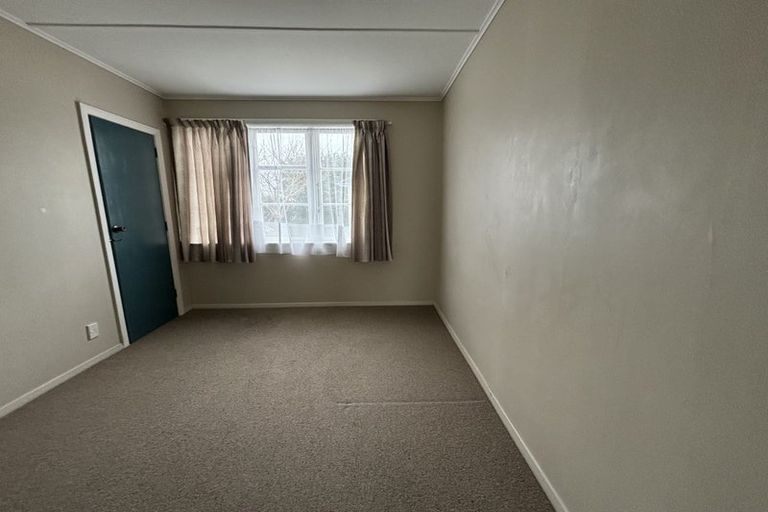 Photo of property in 27 Goldsmith Crescent, Levin, 5510