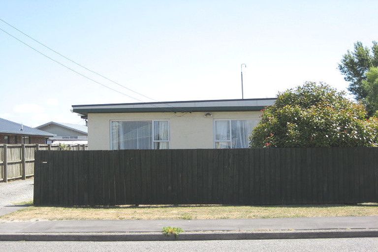 Photo of property in 7a Sylvia Street, Parklands, Christchurch, 8083