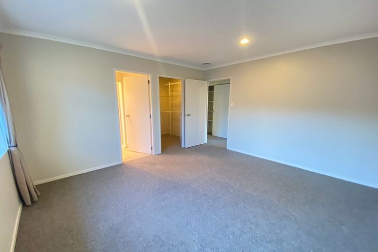 Photo of property in 30 Coventry Way, Long Bay, Auckland, 0630