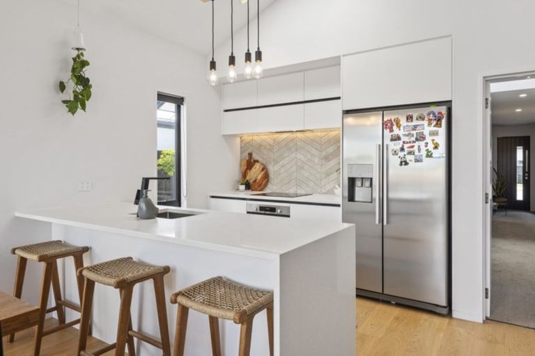 Photo of property in 4 Leyland Lane, Halswell, Christchurch, 8025